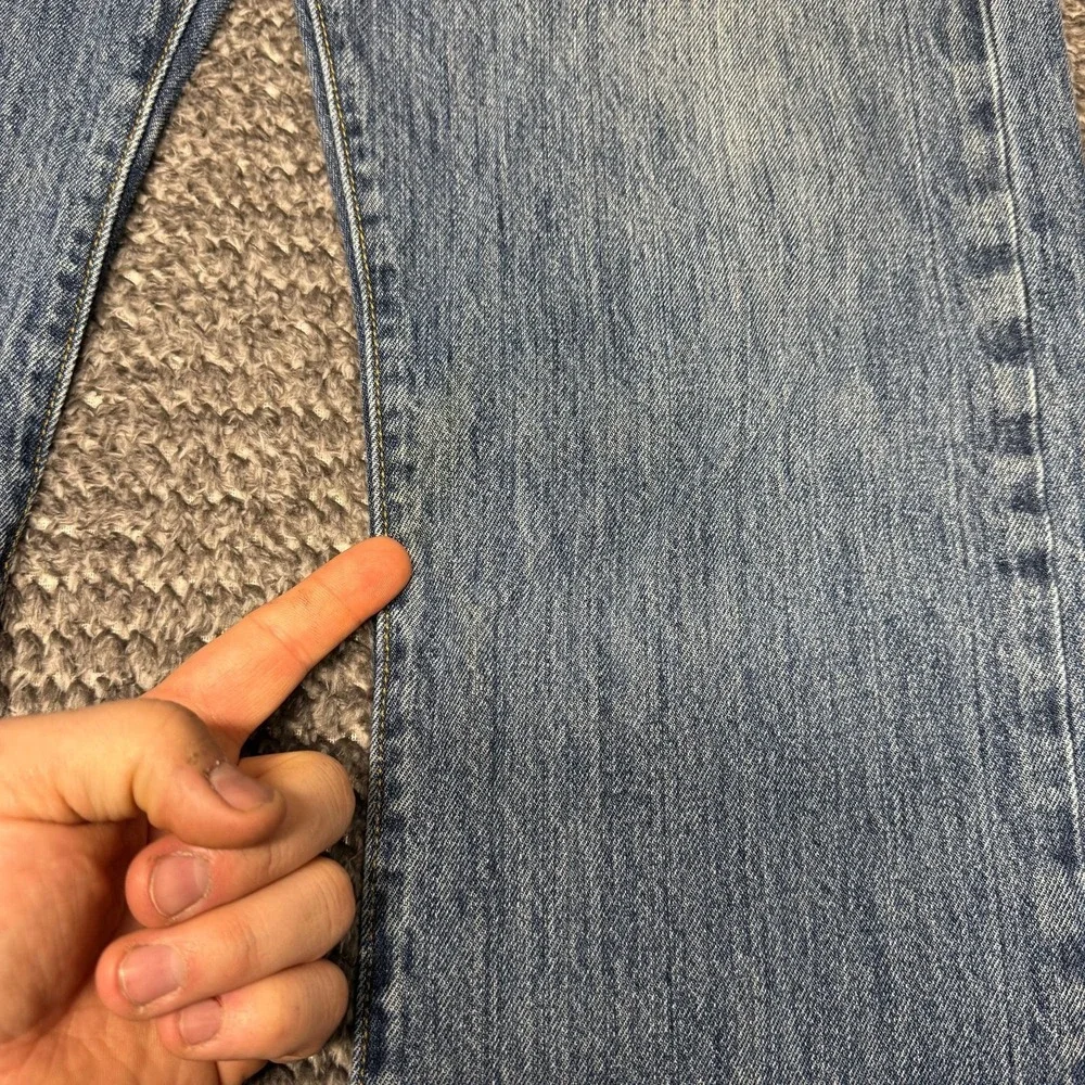 Levis 501 Mens Jeans 33x32 Straight Fit Button Fly Medium‎ Wash Denim